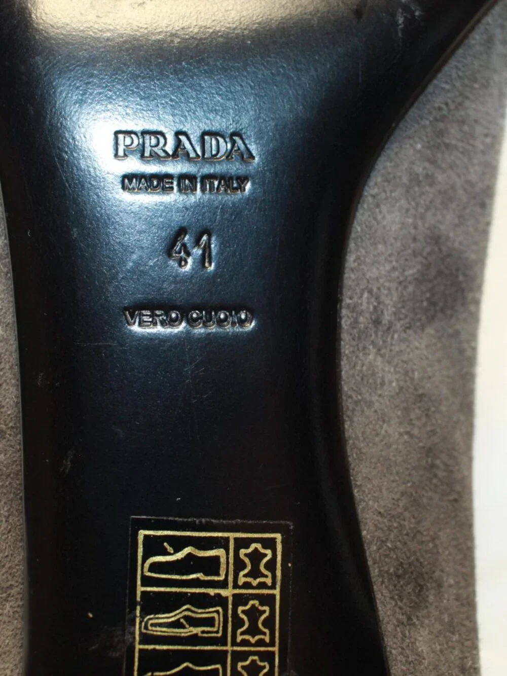 Prada Size 10 / 41 Gray Suede W Black Patent Cap Square Toe Heels Pumps - 9623